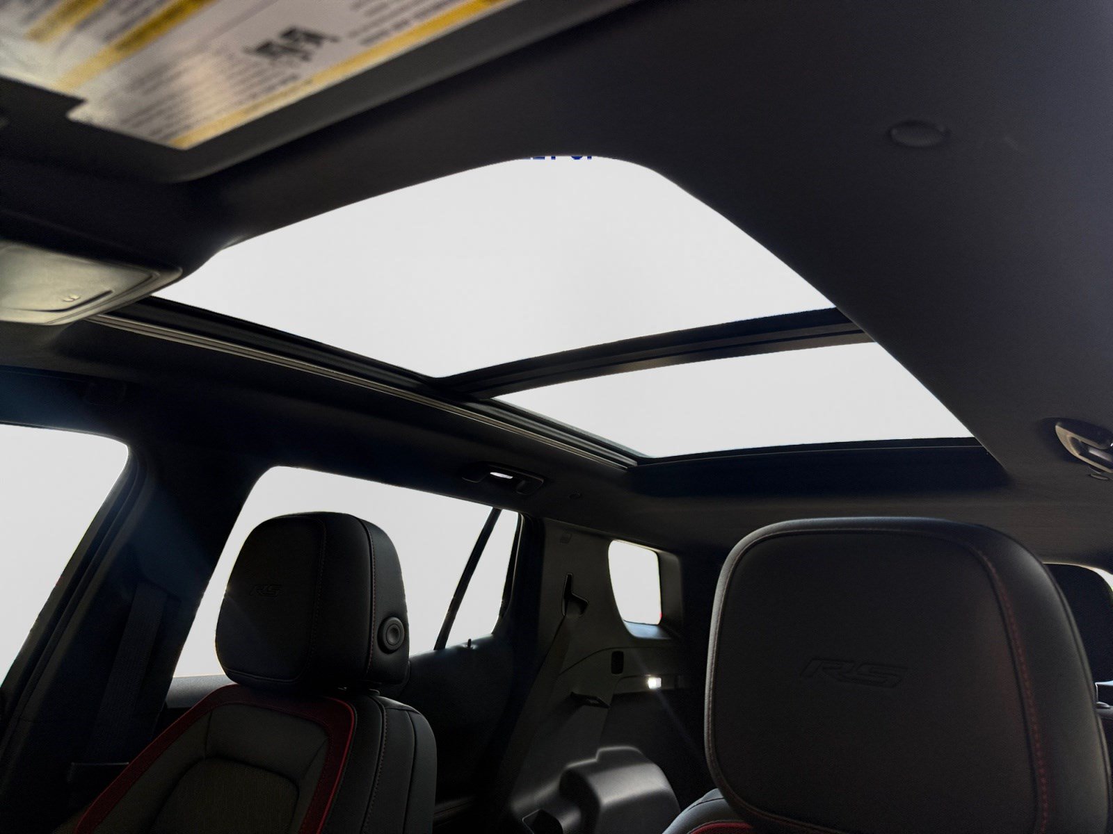 New 2027 Chevrolet Equinox RS FWD image 22