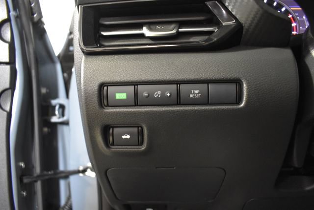 Used 2024 Nissan Sentra SR FWD image 13