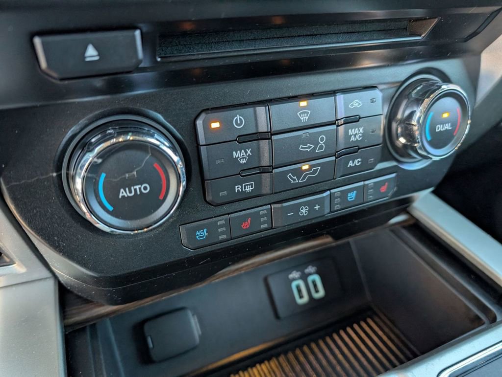 Used 2016 Ford F150 Lariat image 34