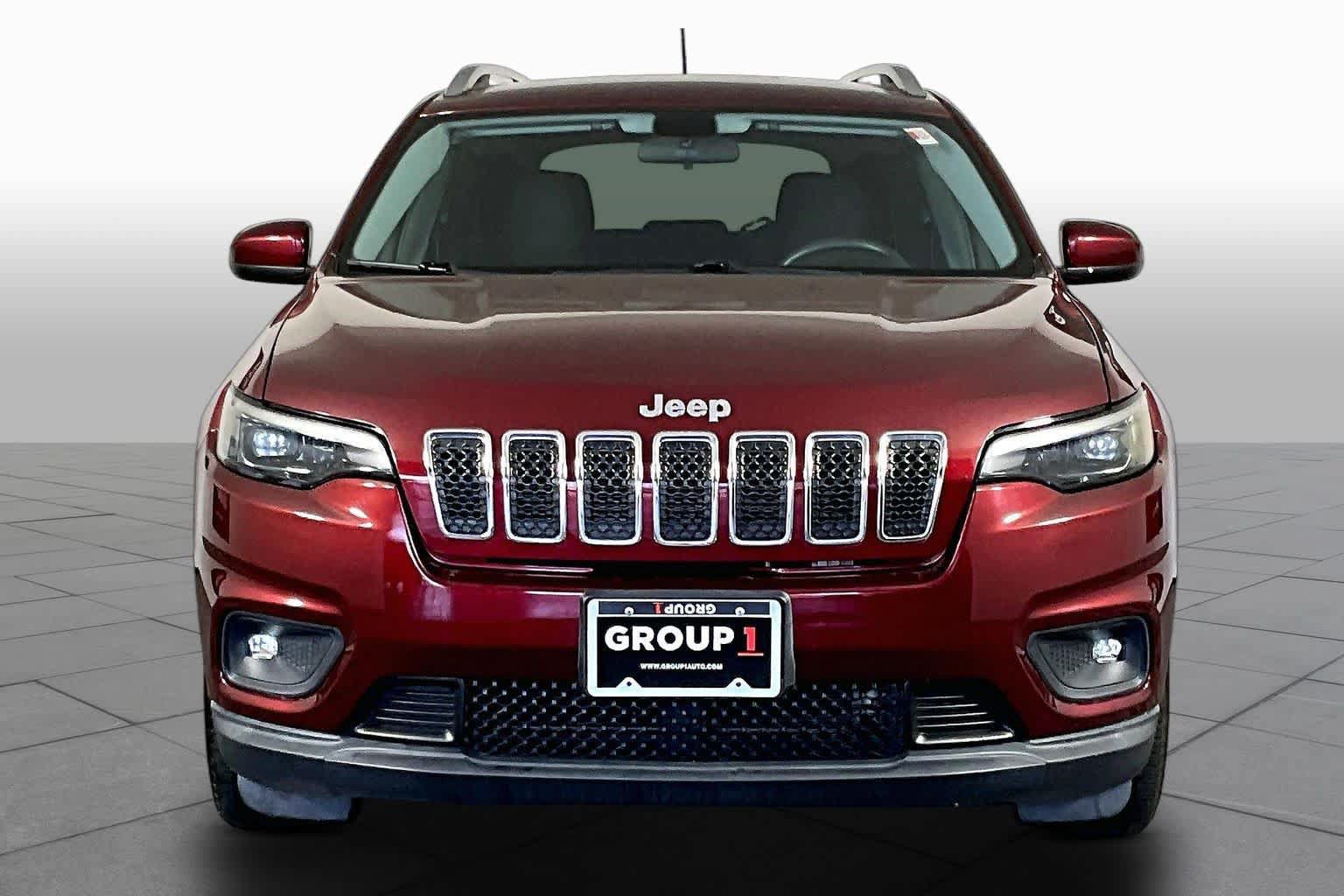 Used 2019 Jeep Cherokee Latitude w/ Popular Appearance Group FWD image 4