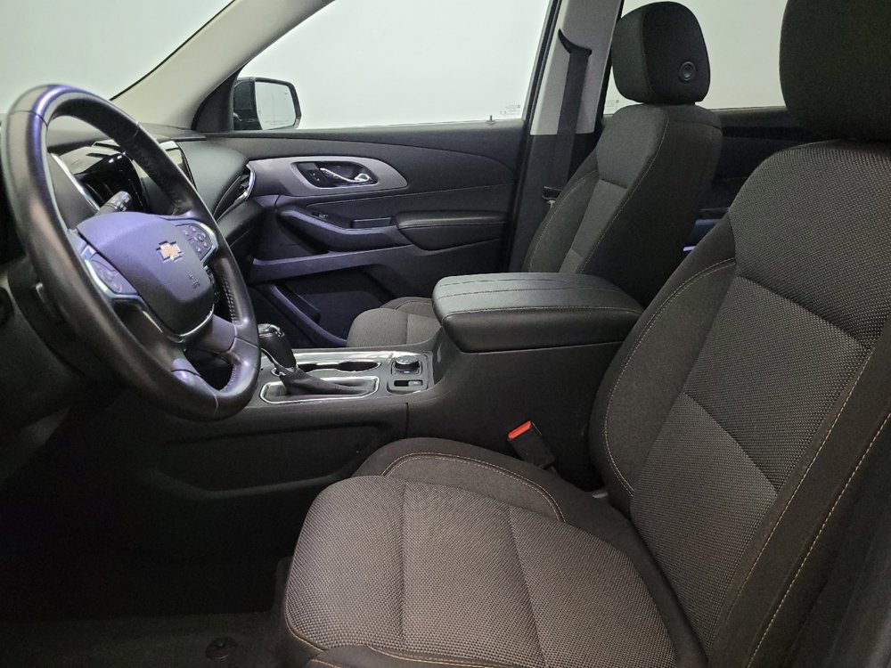 Used 2019 Chevrolet Traverse LT image 17