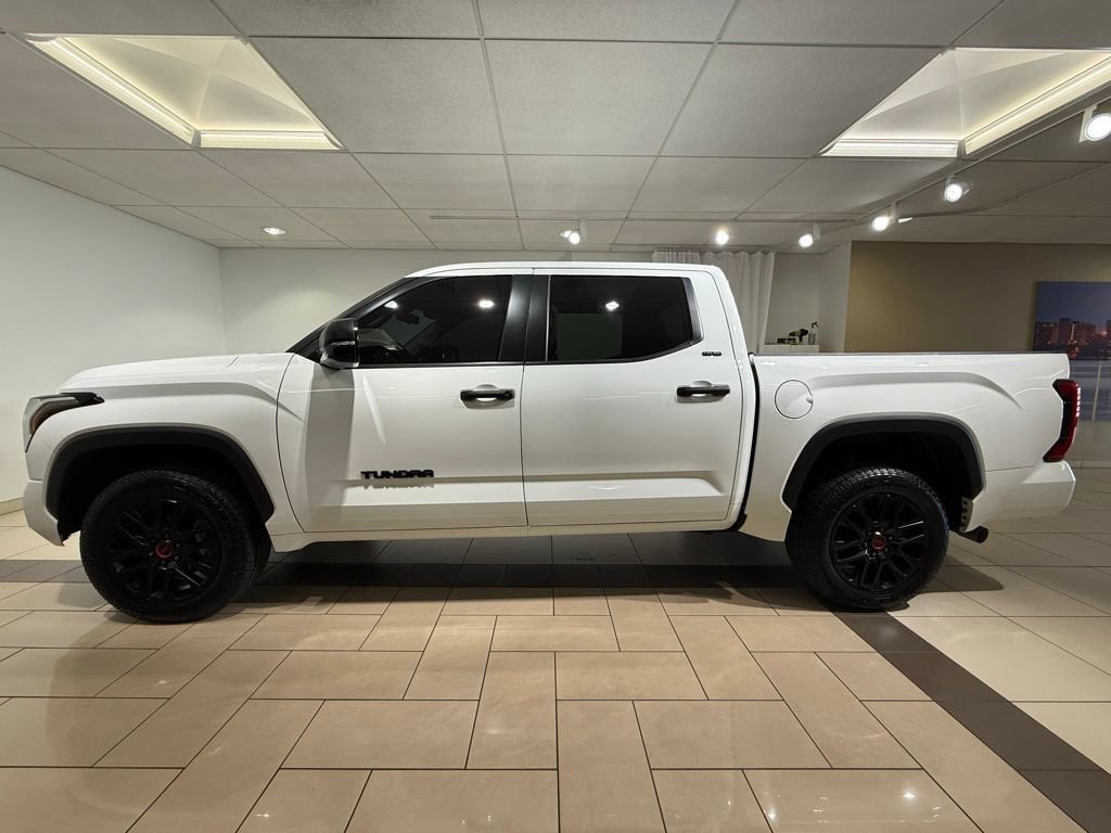 Used 2024 Toyota Tundra SR5 w/ SR5 Convenience Package AWD/4WD image 2