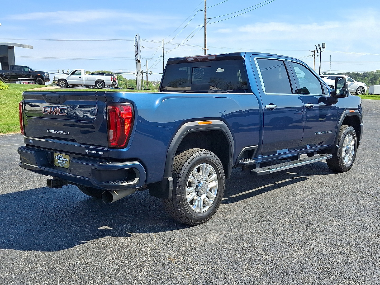Used 2020 GMC Sierra 2500 Denali w/ Denali Ultimate Package AWD/4WD image 8
