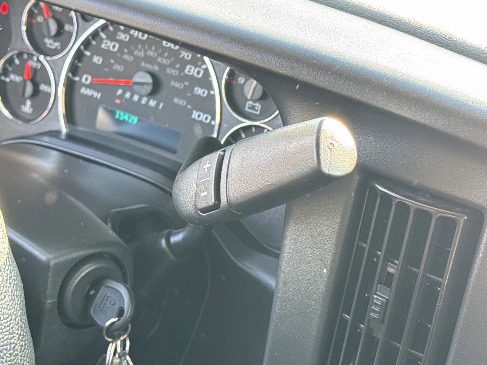 Used 2024 GMC Savana 2500 Work Van w/ Driver Convenience Package image 5