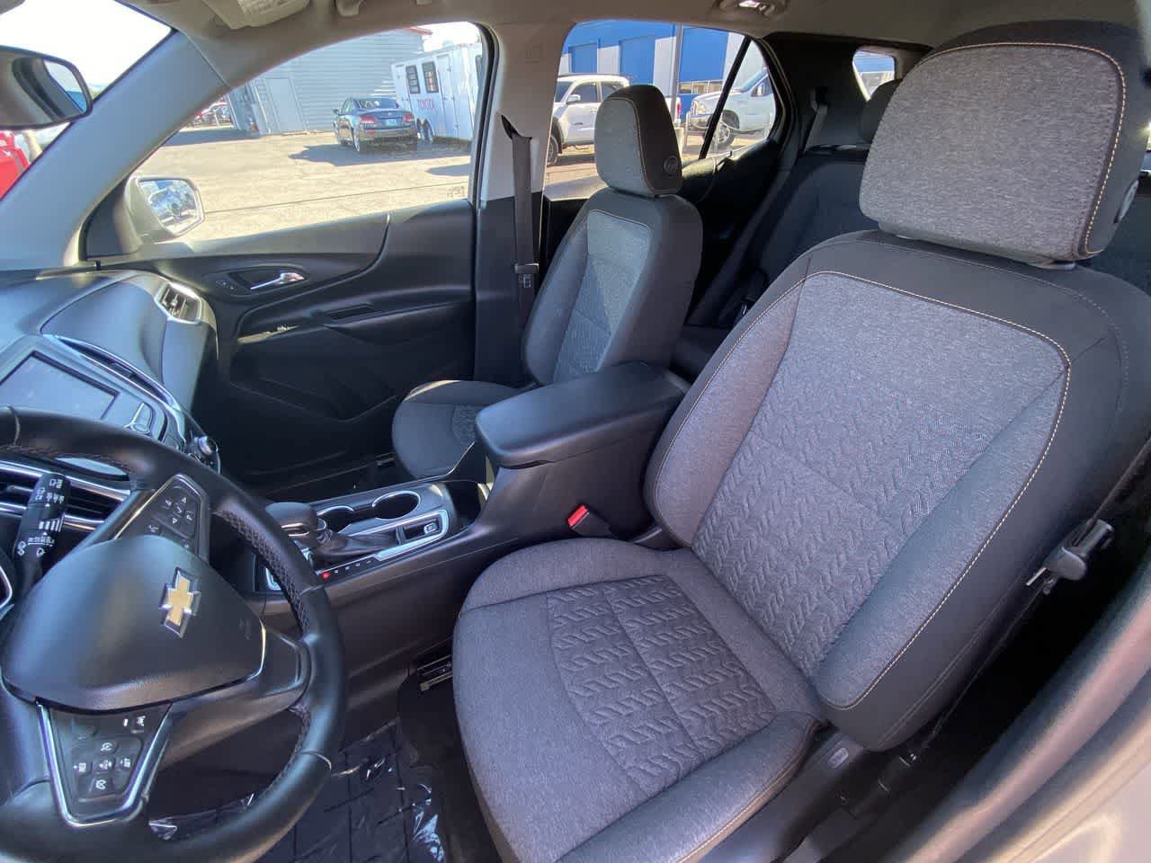Used 2024 Chevrolet Equinox LT AWD/4WD image 11