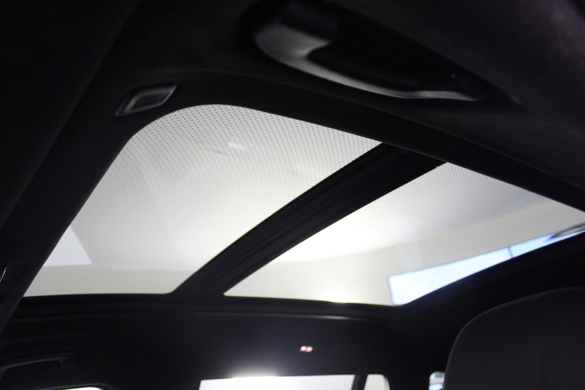 New 2026 BMW X7 M60i image 13