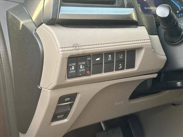 Used 2018 Honda Odyssey EX-L image 18