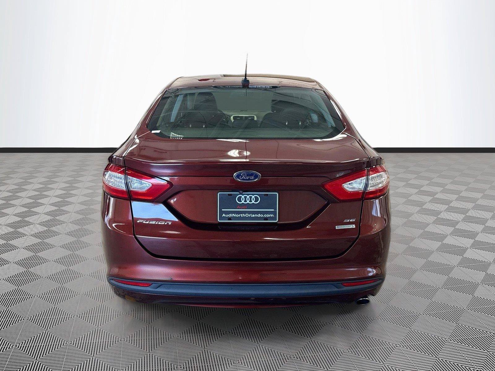 Used 2015 Ford Fusion SE w/ Equipment Group 202A FWD image 7