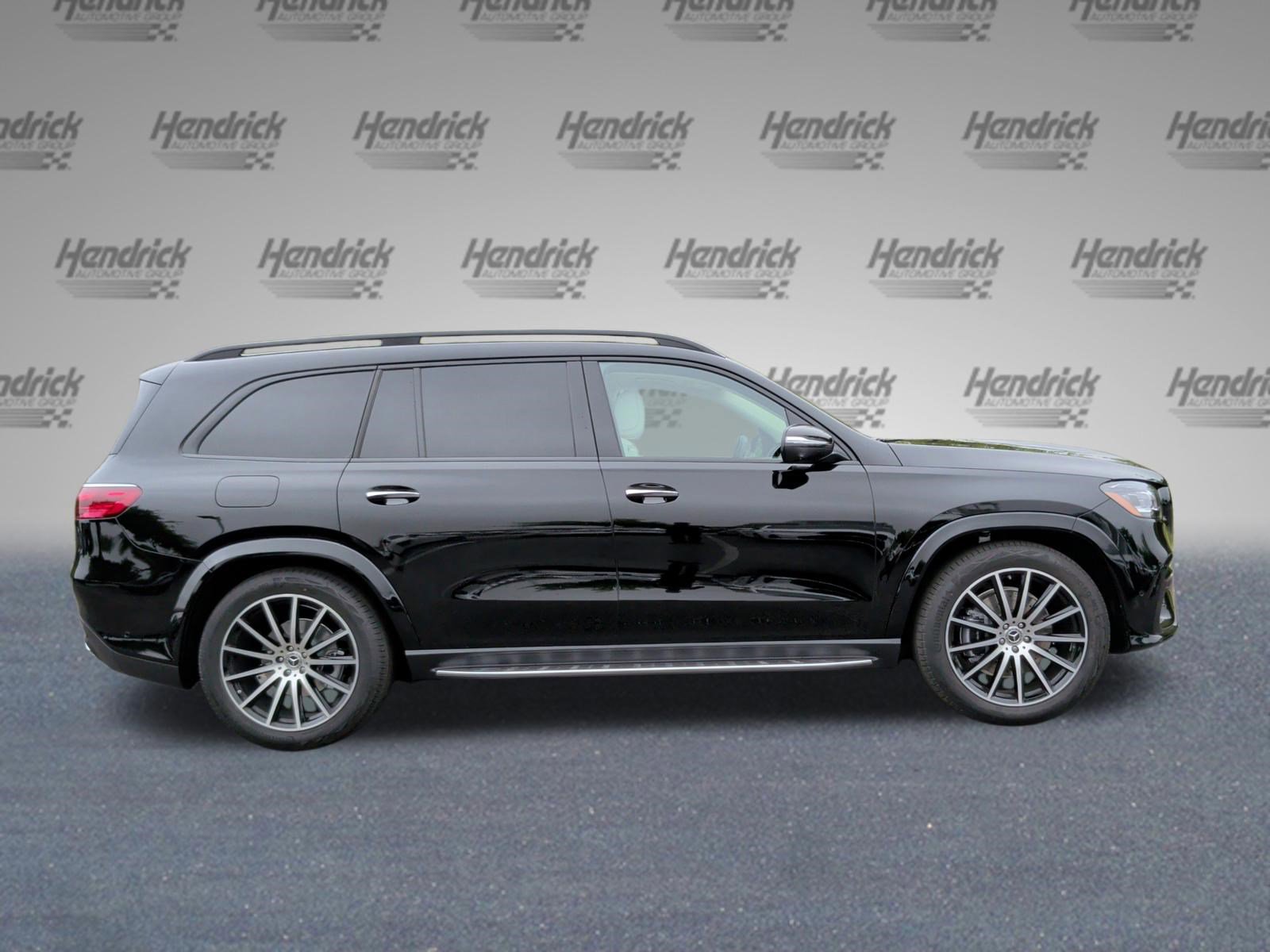 Used 2026 Mercedes-Benz GLS 450 4MATIC image 6