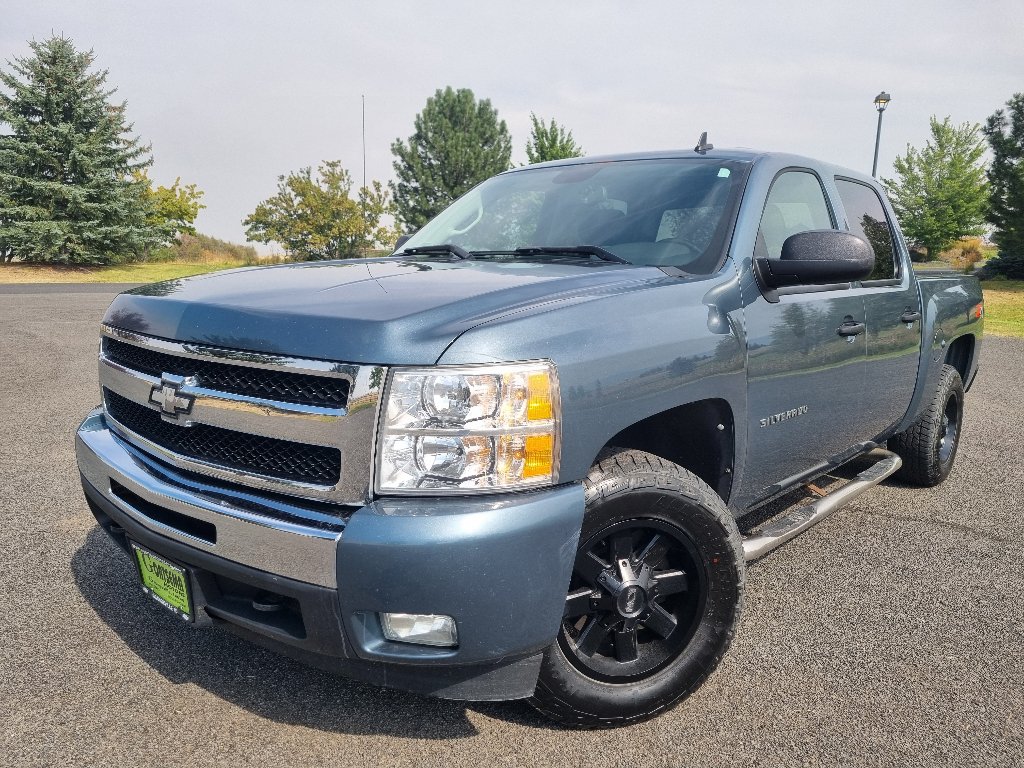 Used 2011 Chevrolet Silverado 1500 LT w/ All-Star Edition AWD/4WD image 1