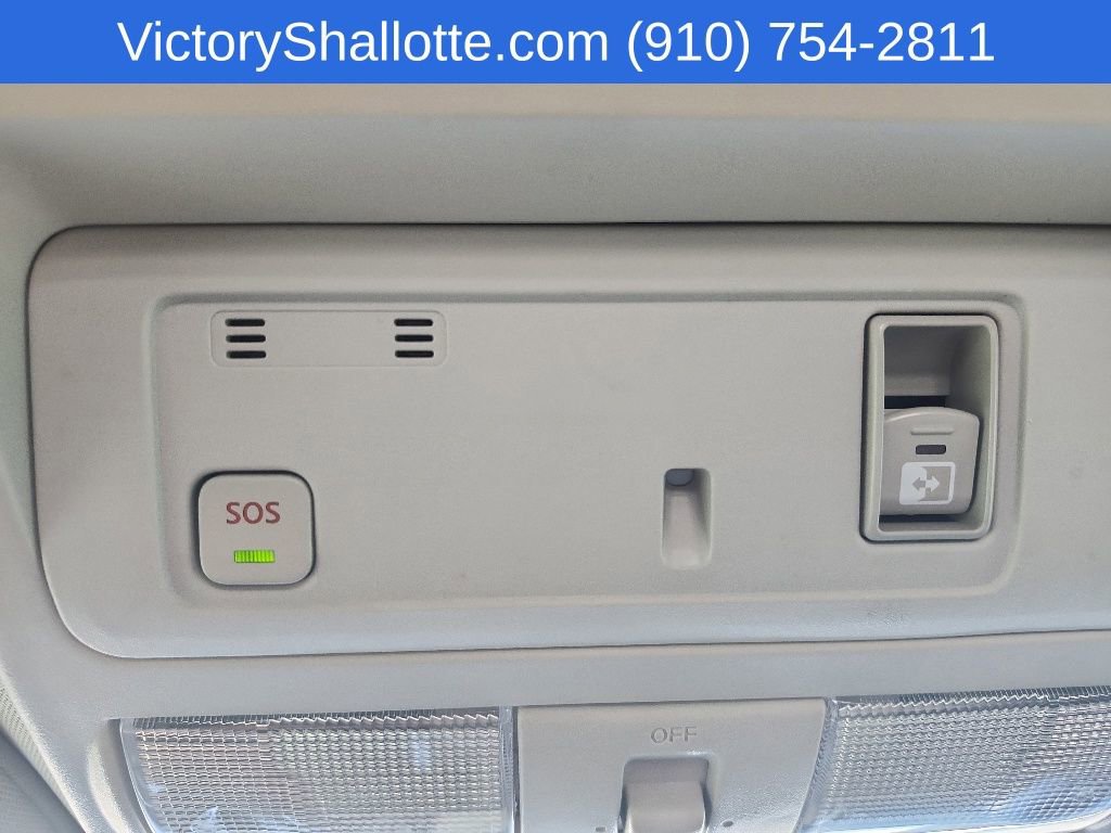 Used 2020 Nissan Titan SV w/ SV Convenience Package RWD image 38
