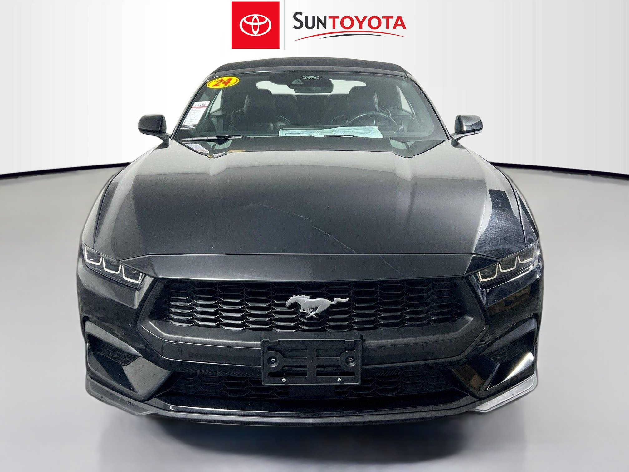 Used 2024 Ford Mustang Premium RWD image 10