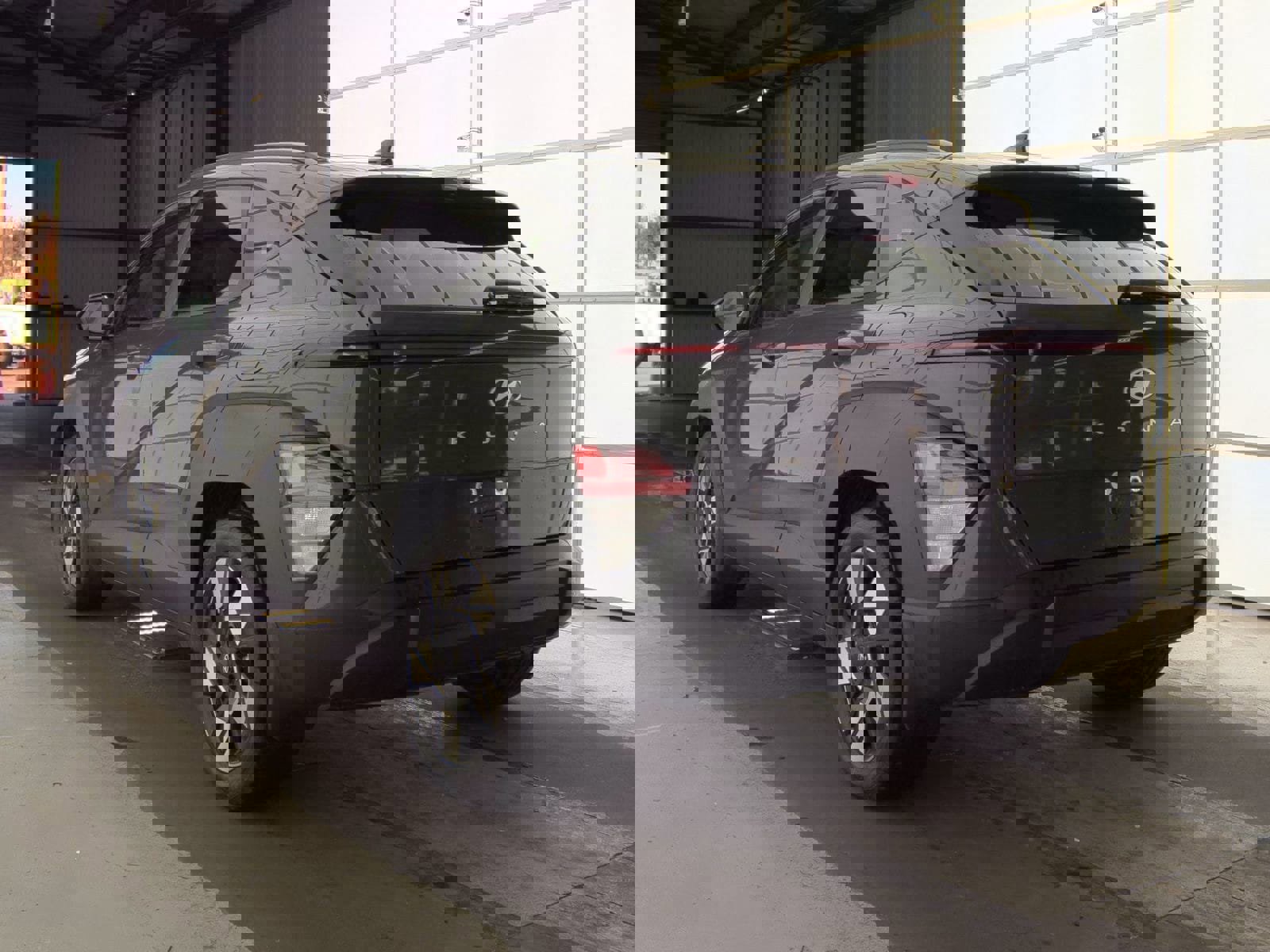 Used 2024 Hyundai Kona SEL image 12