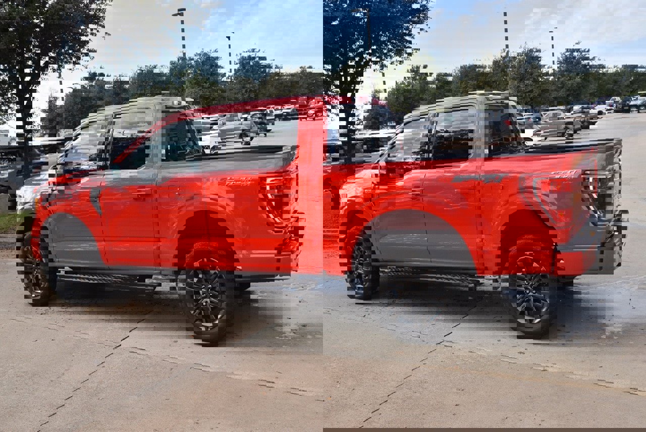 Certified 2022 Ford F150 XLT w/ Equipment Group 302A High image 11