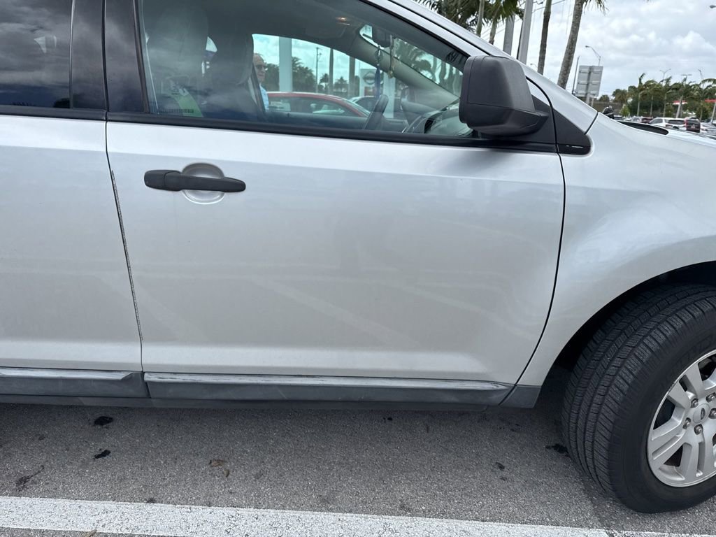 Used 2010 Ford Edge SE image 8
