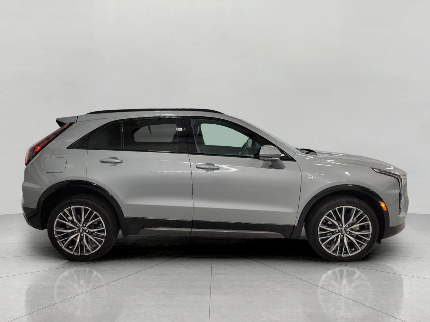 Certified 2024 Cadillac XT4 Sport AWD/4WD image 38