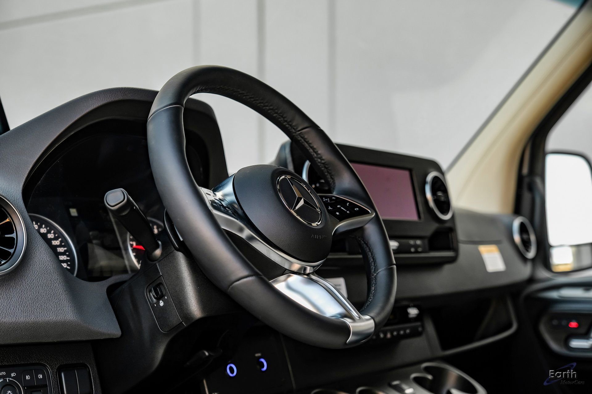 Used 2025 Mercedes-Benz Sprinter 3500 image 38