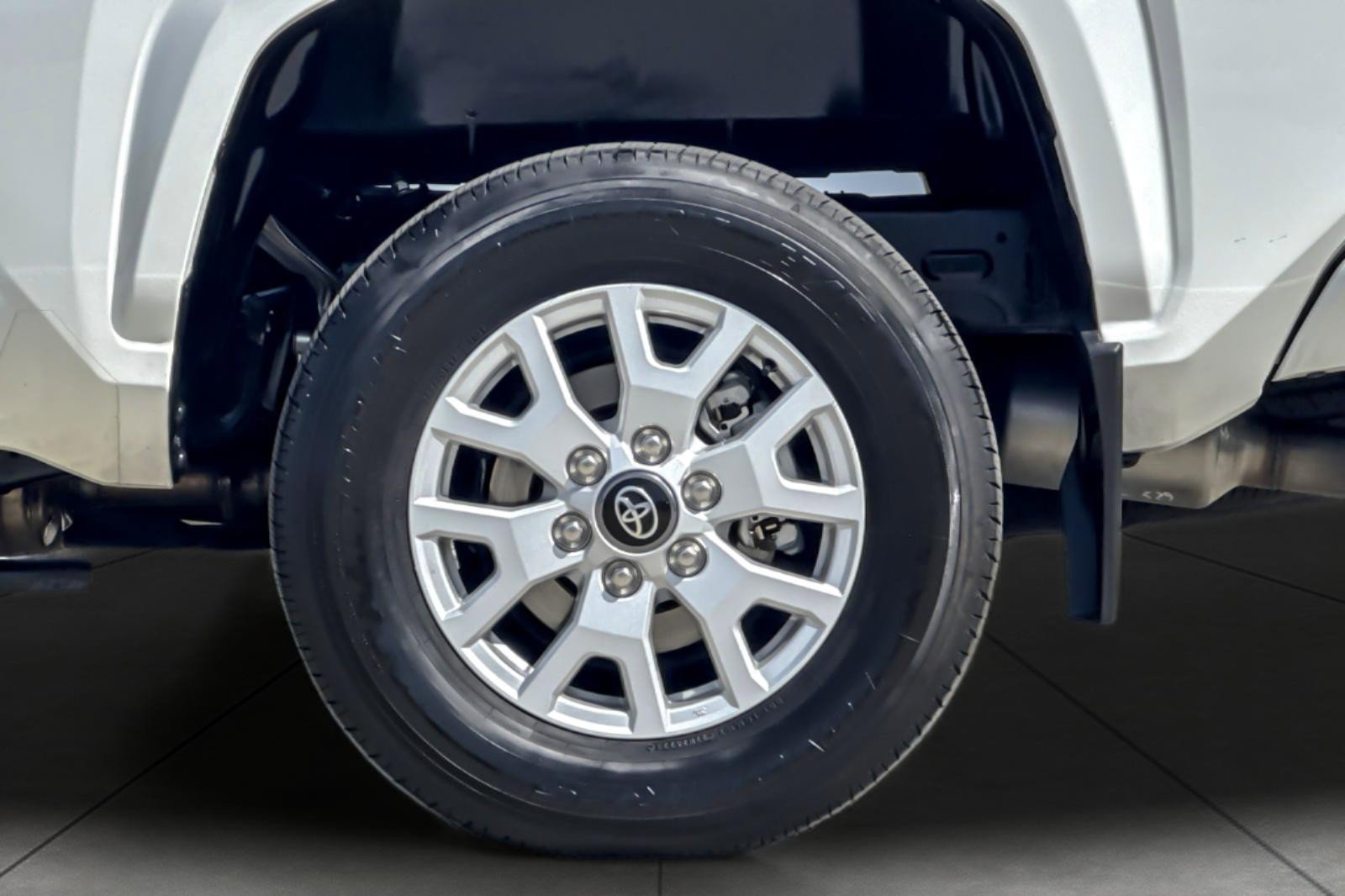 Certified 2024 Toyota Tacoma SR5 image 24