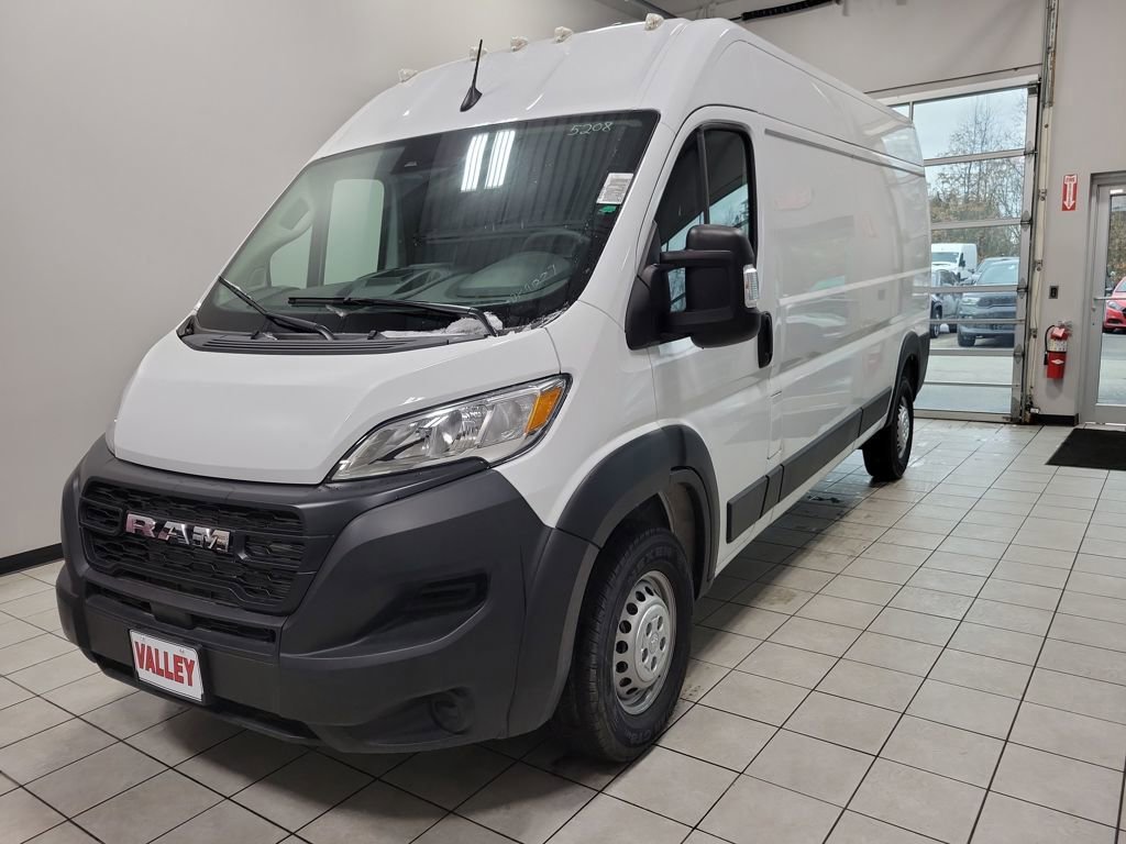 Used 2024 RAM ProMaster 2500 image 3