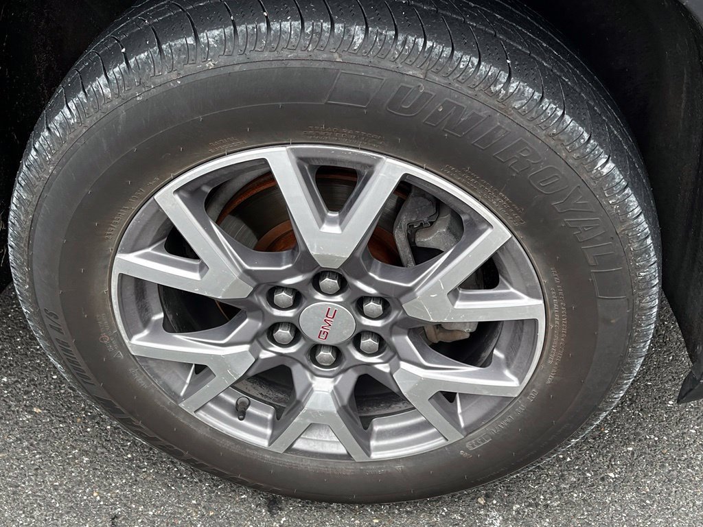 Used 2020 GMC Acadia SLT AWD/4WD image 13