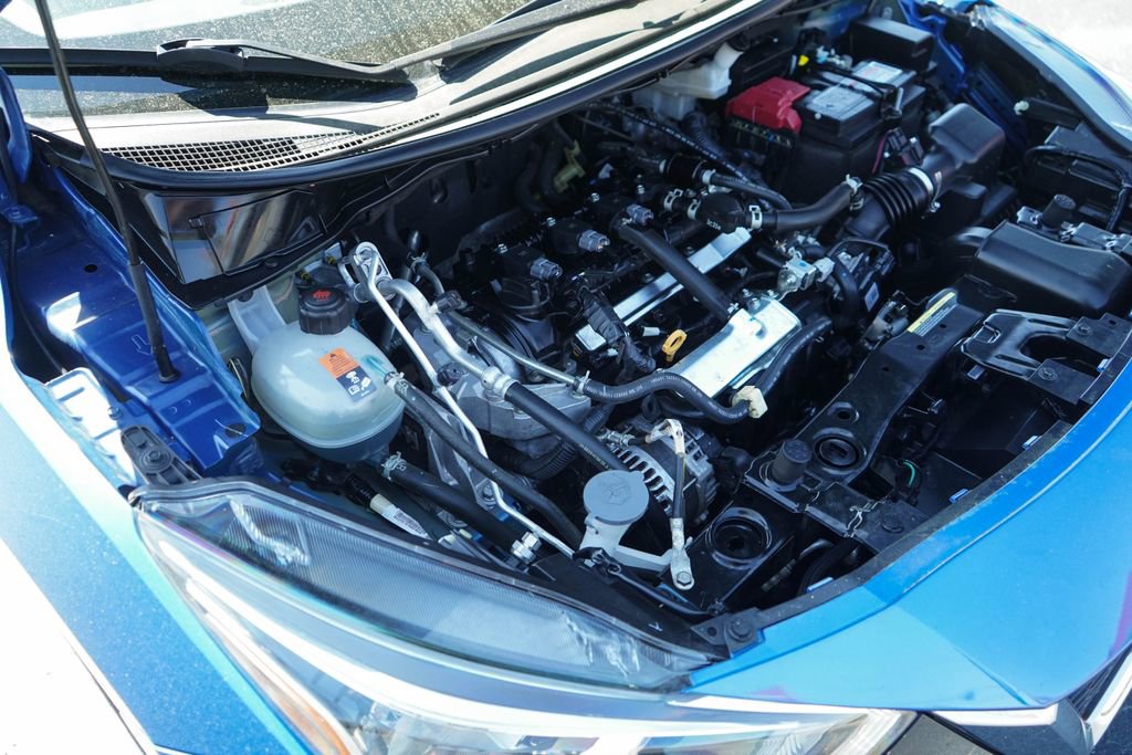 Used 2022 Nissan Versa SV image 34