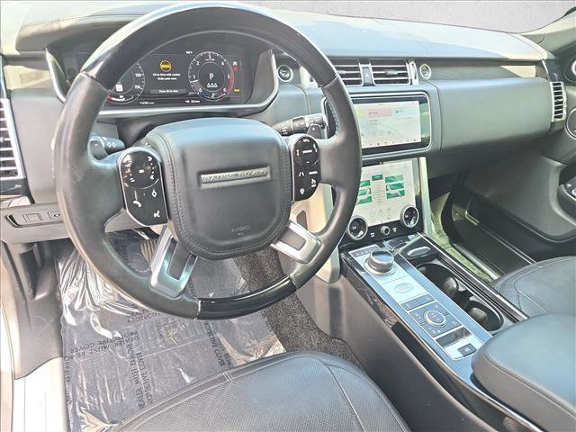 Used 2021 Land Rover Range Rover HSE image 16