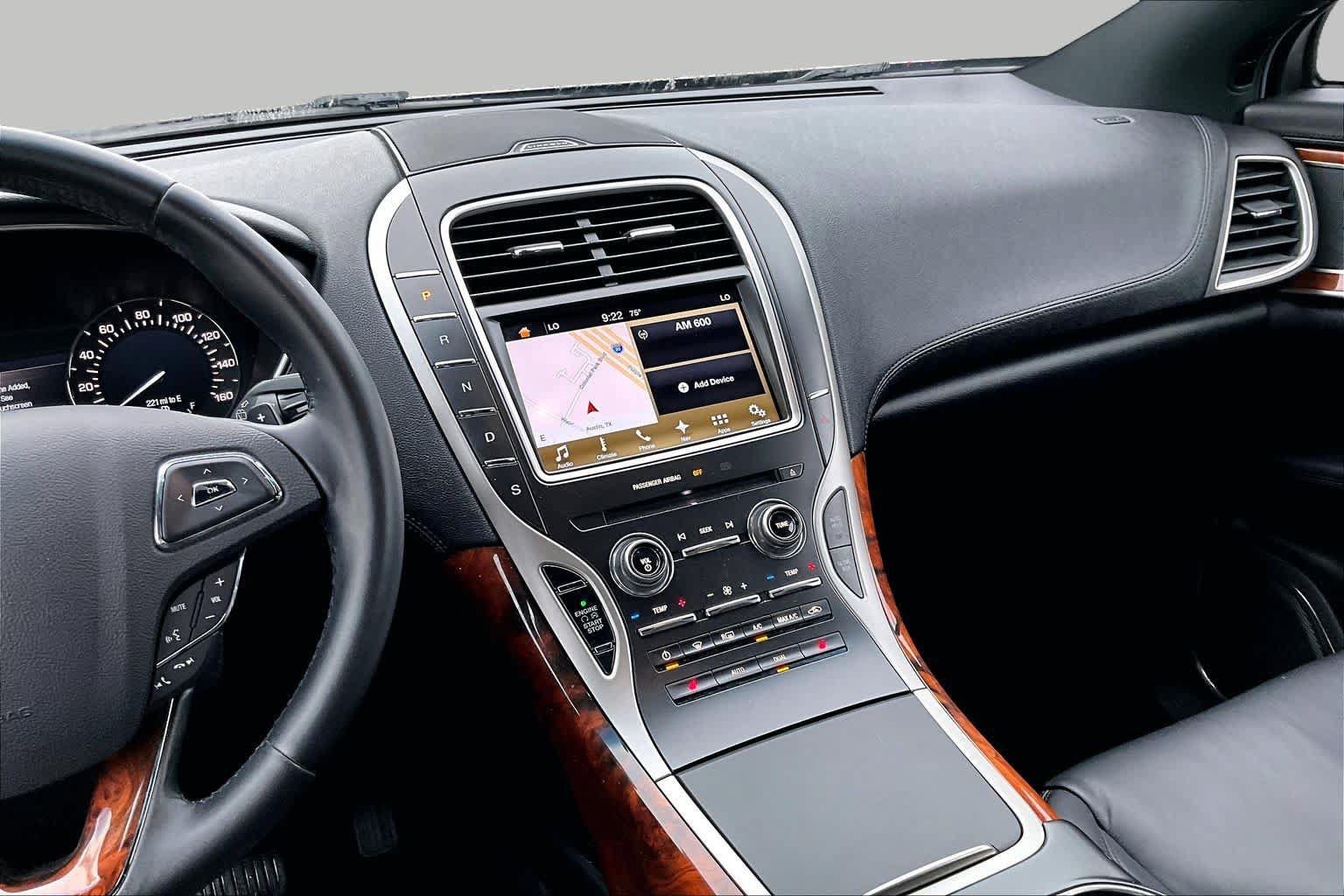Used 2016 Lincoln MKX Select w/ Select Plus Package FWD image 7