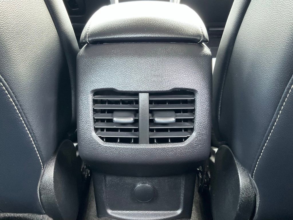 Used 2019 Ford Fusion Titanium image 28