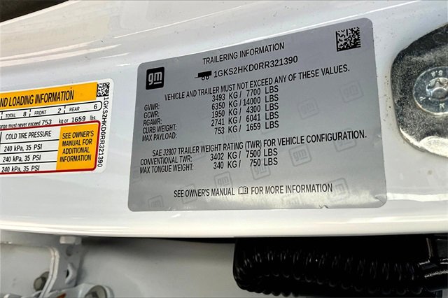 Used 2024 GMC Yukon XL AT4 w/ Technology Package image 19