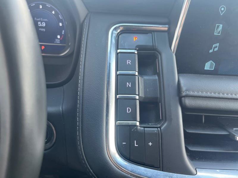 Used 2024 Chevrolet Suburban LT image 22