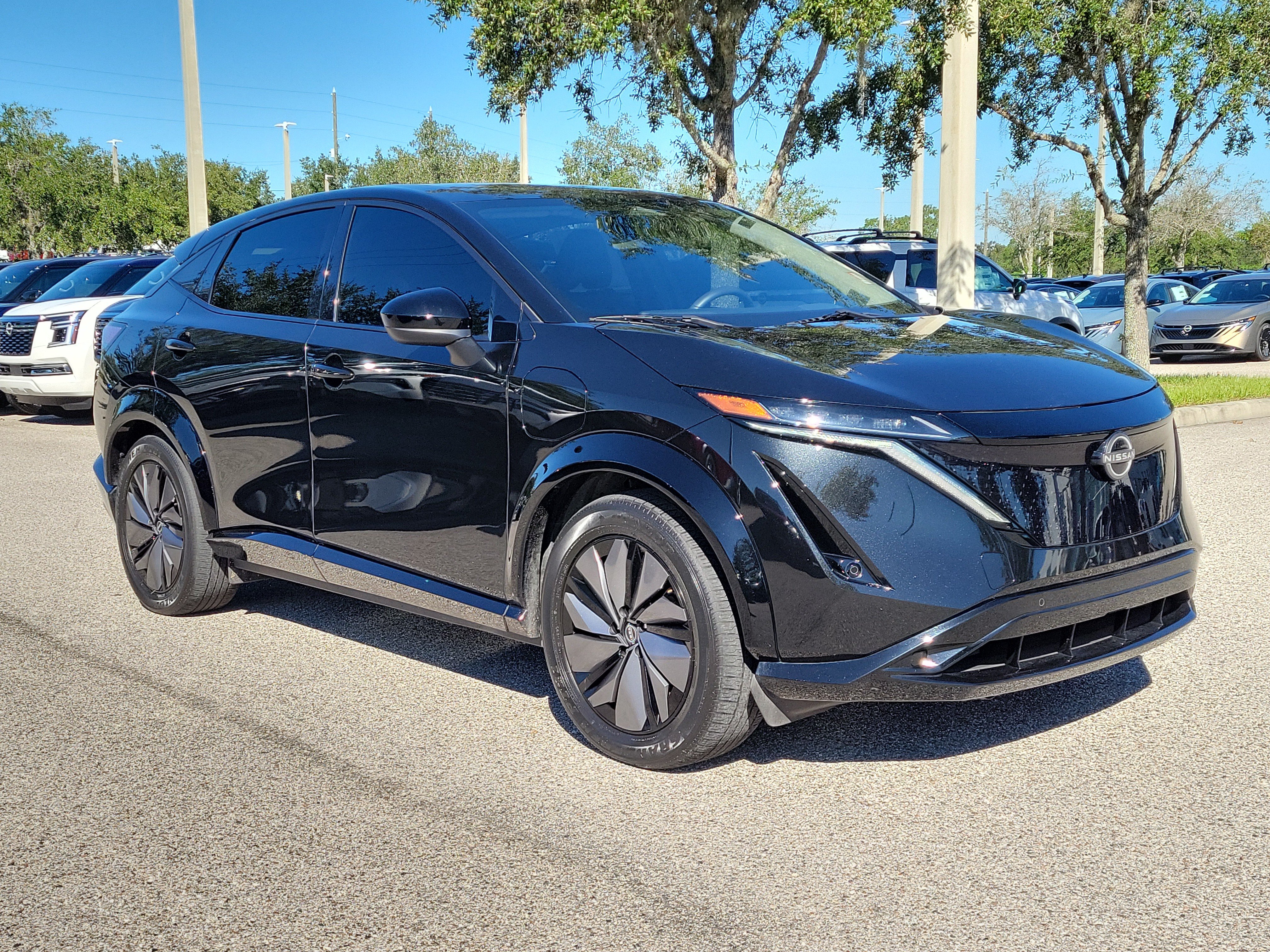 Certified 2025 Nissan Ariya AWD image 3