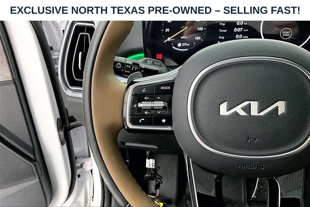 Used 2025 Kia Sorento SX Prestige w/ Olive Brown Leather Package AWD/4WD image 26