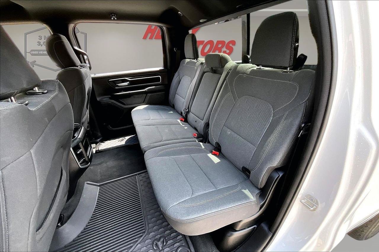 Used 2023 RAM 1500 Big Horn AWD/4WD image 24
