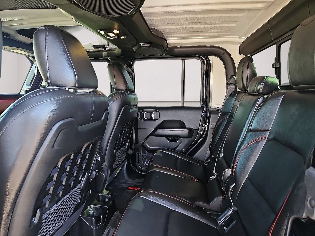 Used 2021 Jeep Gladiator Rubicon AWD/4WD image 17