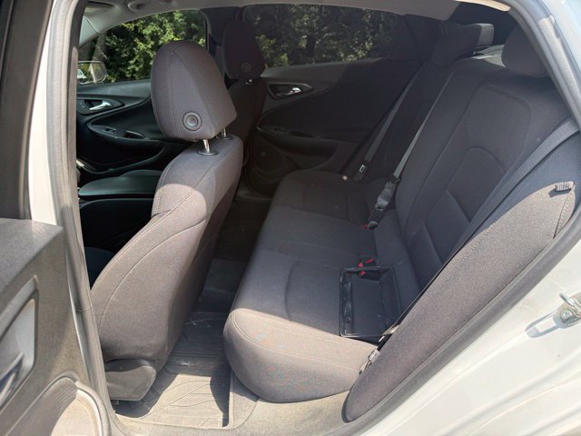 Used 2023 Chevrolet Malibu RS w/ LPO, Floor Liner Package FWD image 16