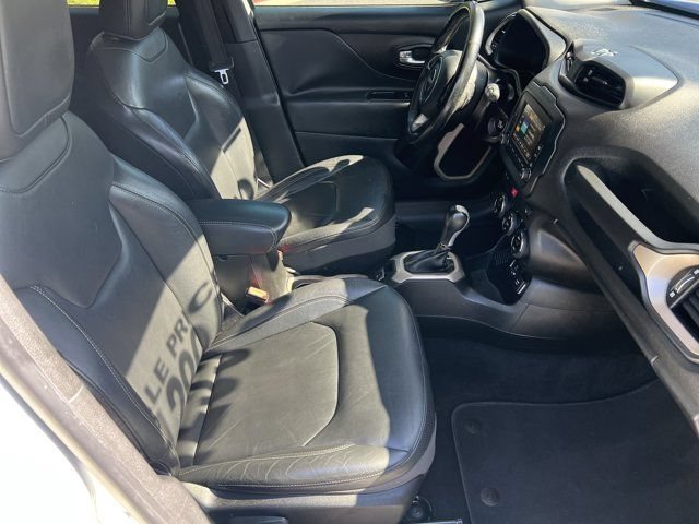 Used 2016 Jeep Renegade Limited FWD image 16