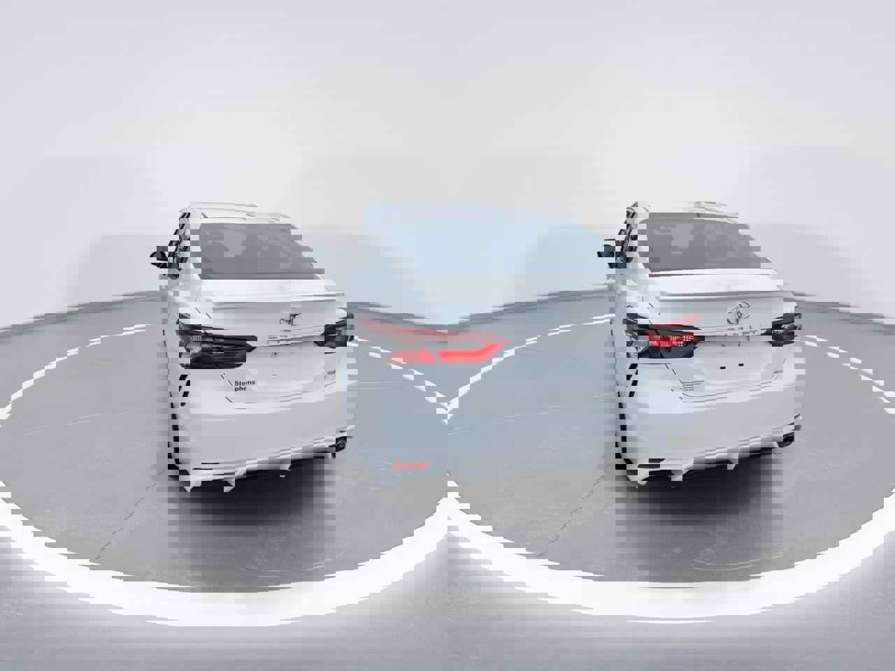 Used 2021 Toyota Camry SE w/ Cold Weather Package image 16