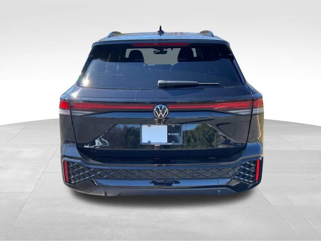 New 2026 Volkswagen Tiguan SE R-Line FWD image 6