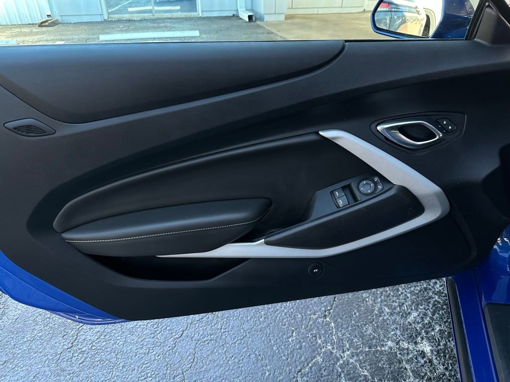 Used 2021 Chevrolet Camaro LT image 11