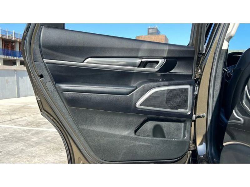 Used 2022 Kia Telluride S image 15