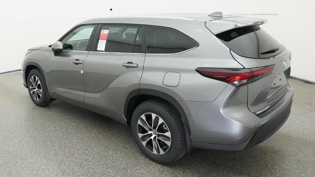 New 2026 Toyota Highlander XLE image 6
