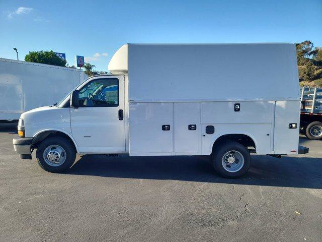 New 2025 Chevrolet Express 3500 w/ Power Convenience Package RWD image 5