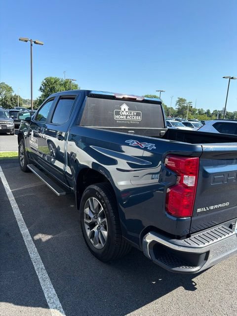 Used 2022 Chevrolet Silverado 1500 LT AWD/4WD image 8