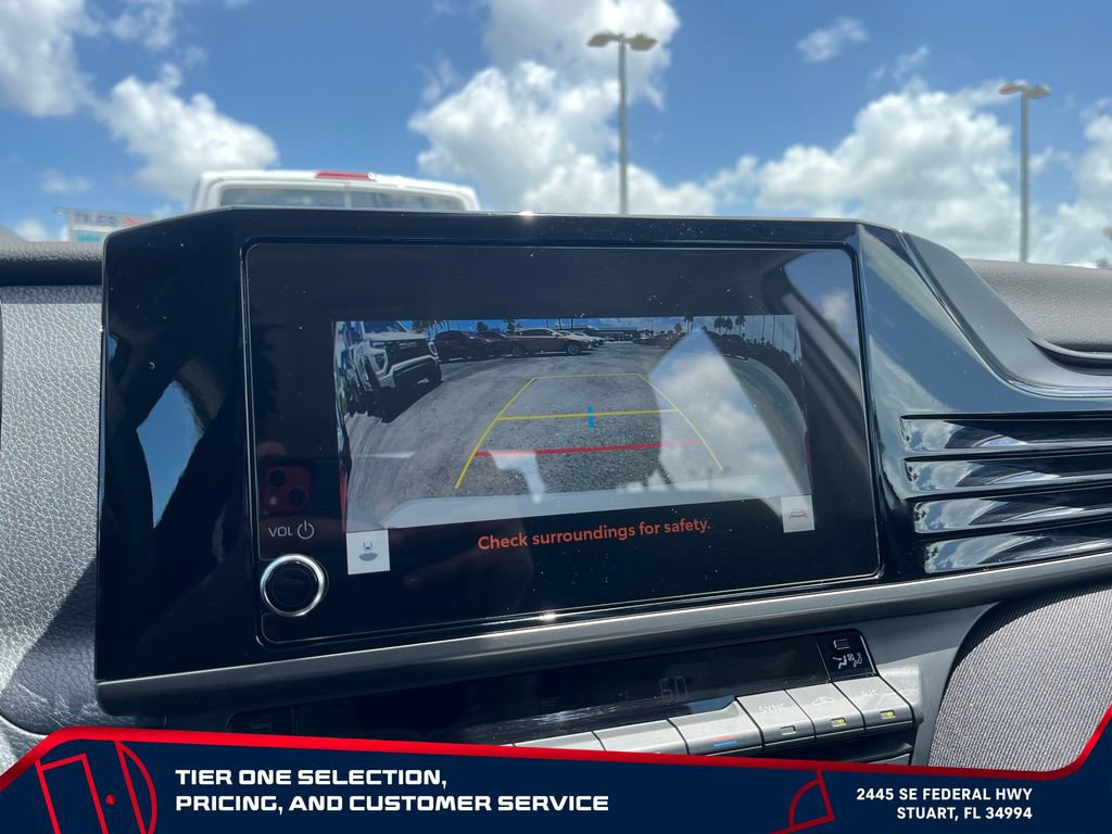 Used 2025 Toyota Camry LE FWD image 32