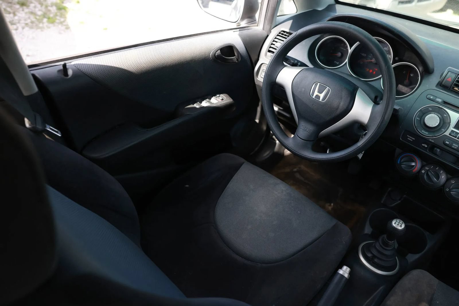 Used 2008 Honda Fit image 12