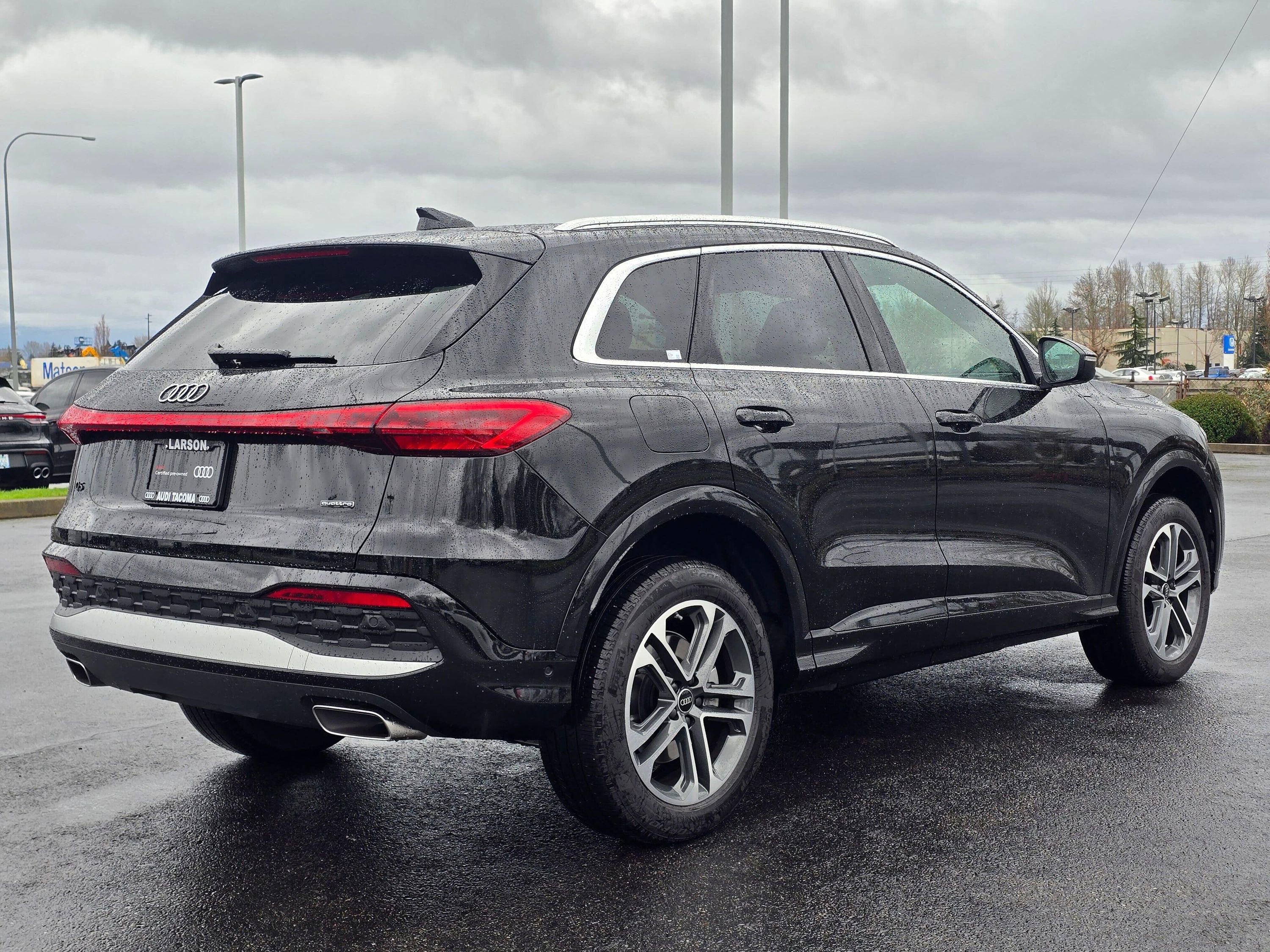 Certified 2025 Audi Q5 Premium w/ Convenience Package image 6