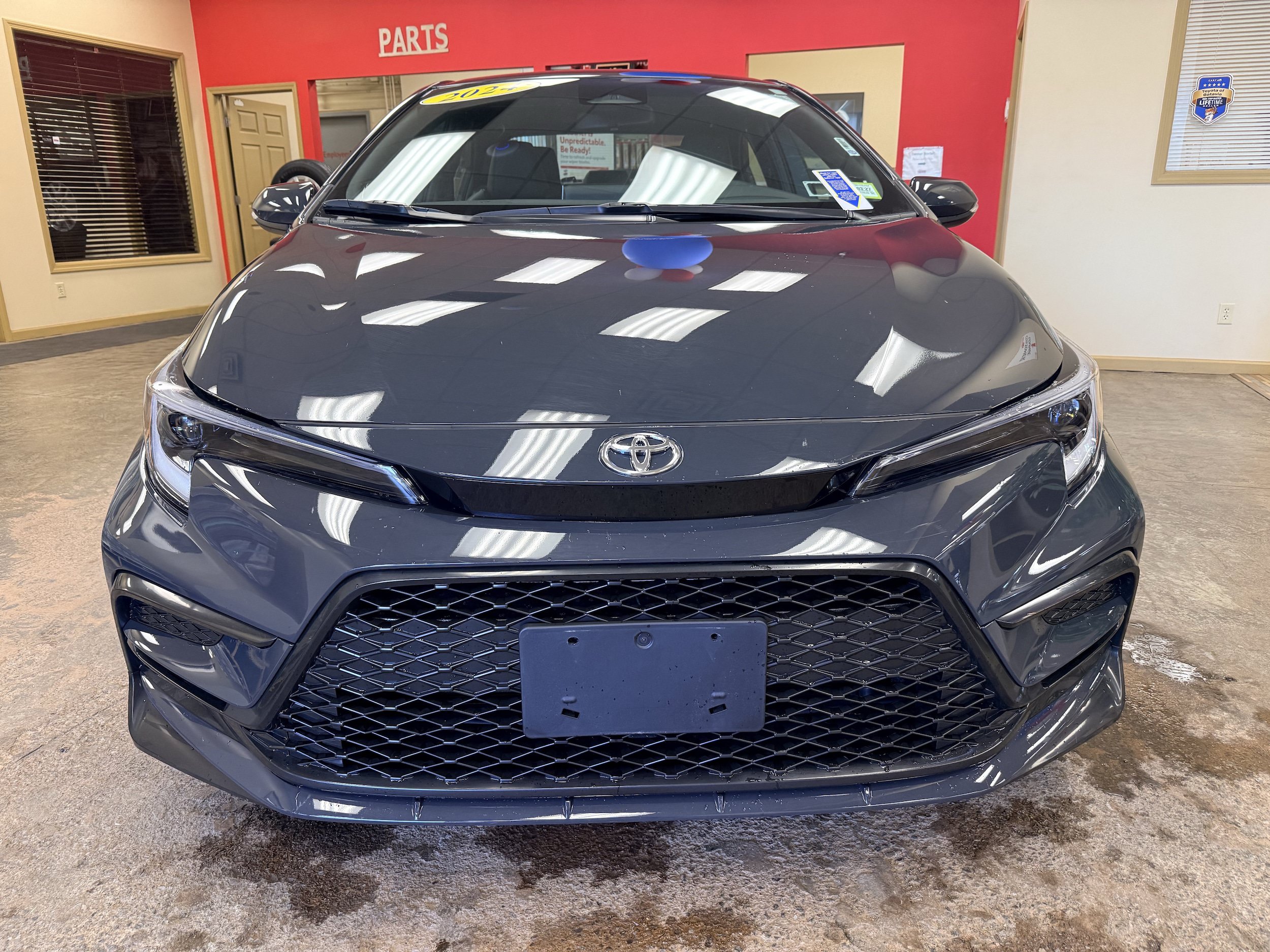Used 2024 Toyota Corolla XSE FWD image 2