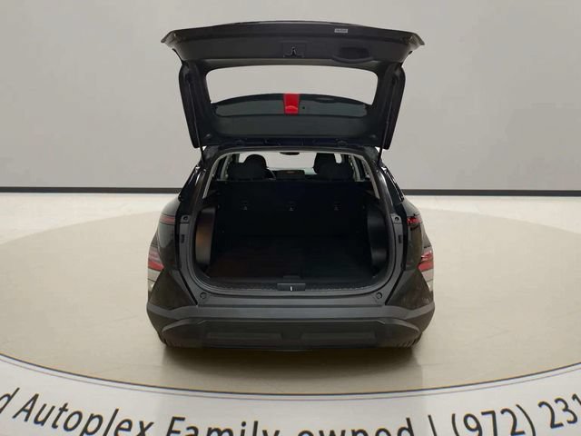Used 2026 Hyundai Kona SE FWD image 9