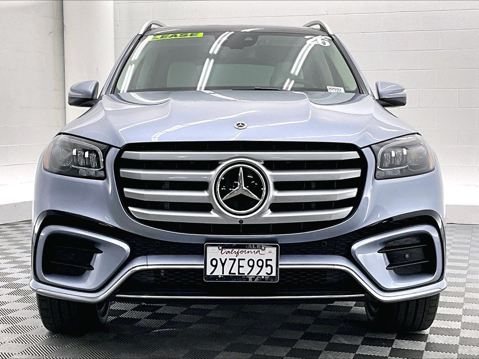Used 2026 Mercedes-Benz GLS 450 4MATIC image 2
