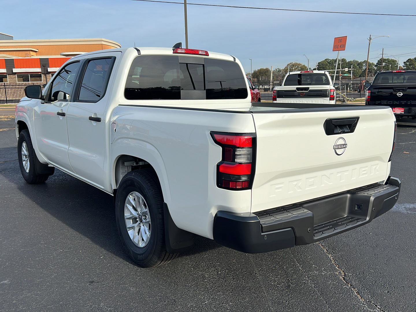 New 2026 Nissan Frontier S image 7